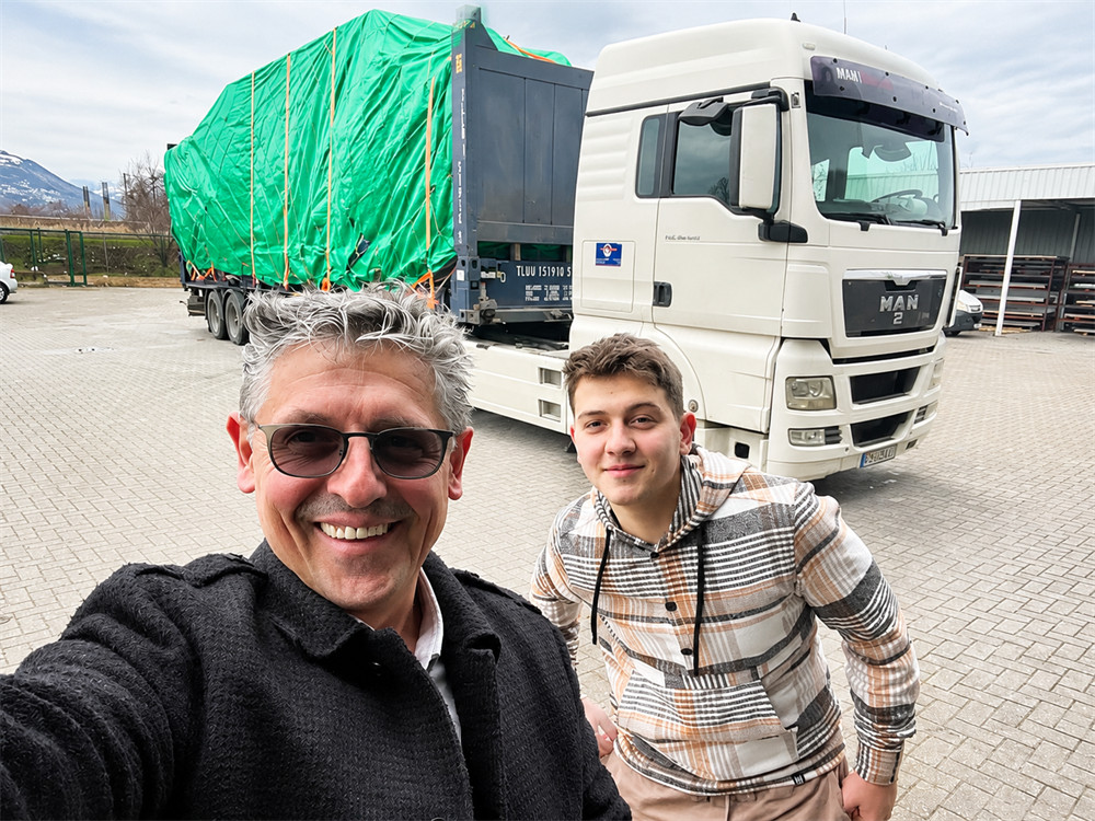 From Trading to Manufacturing: A Macedonian Customer's First Step towards added Production (en inglés)